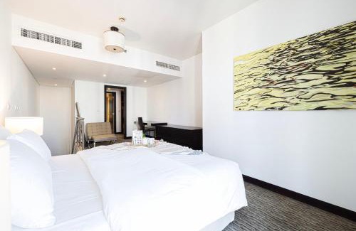 Jumeirah Lake Towers Apartment | Whispers of the Wind by Lagom Vacation Homes