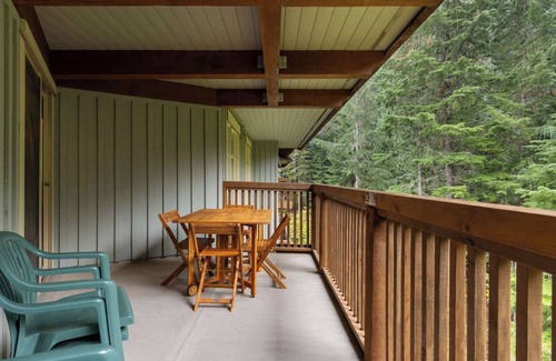 Blackcomb Condo | Whistler - Horstman House - 3 Bedroom #402