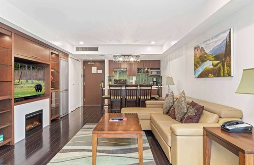 Blackcomb Hotel | Whistler - Le Chamois 1 Bedroom #205