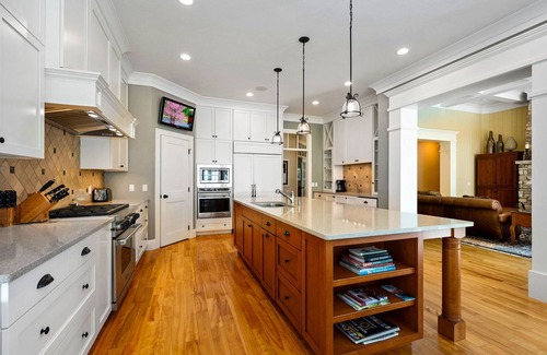 Egg Harbor House | White Cliff Water Front Home, the Finest in Door County!