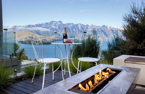 Fernhill Apartment | White Diamond Holiday Home