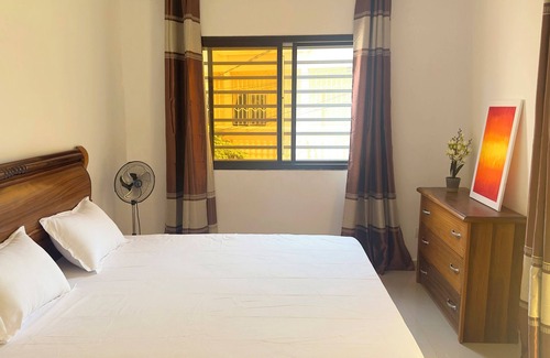 Ouakam Bed & Breakfast | "White House" - Ch1 * CENTRAL * CALME * WIFI * White Butterfly Hotels *
