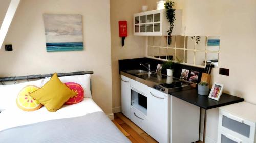Spitalfields House | White's Row Resident
