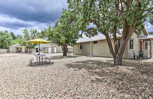 Prescott House | White Spar Cottages Near Whiskey Row, Prescott Courthouse. Large Parking Area.