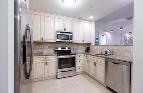 Edgewater Apartment | White Very nice apartment view Hudson River 1Br 1Bath 10 min to the City Al
