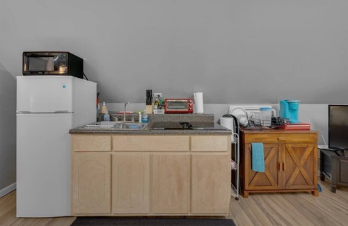 Chapel Hill Apartment | WhiteOak Studio @ Patterson Place/1Gig AT&T Fiber