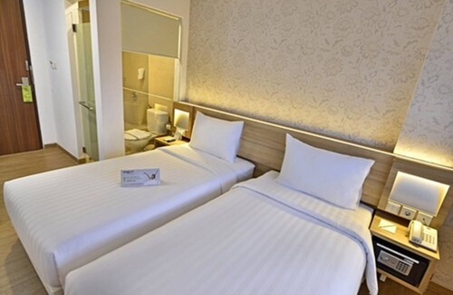 Klojen Hotel | Whiz Prime Hotel Basuki Rahmat Malang