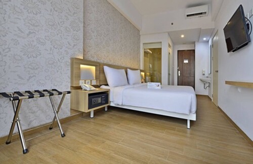 Klojen Hotel | Whiz Prime Hotel Basuki Rahmat Malang