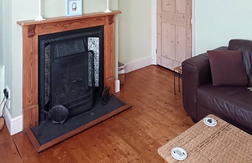 Reydon Cottage | Why not stay at this lovely cottage.