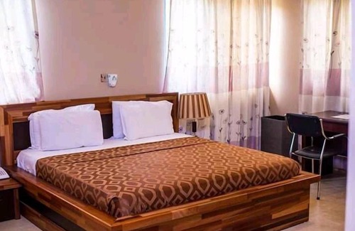 Sekondi-Takoradi Bed & Breakfast | Whyte View Lodge