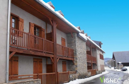 Vignec Apartment | Wifi, 1st floor, balcony, tv, ski locker, 35m², Saint Lary Soulan