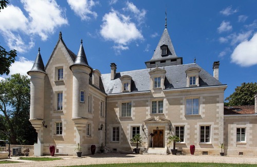 Nouvelle-Aquitaine Apartment | Wild & Free" air-conditioned apartment at the Château de Bellevue stud farm
