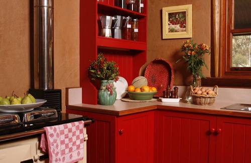 Eurunderee Cabin | Wildwood Country Guesthouse - Special rate for single travellers.