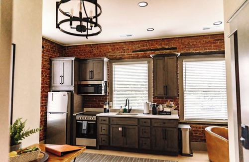 Bardstown Apartment | WILLIAM FORREST SUITE Newly renovated suite!