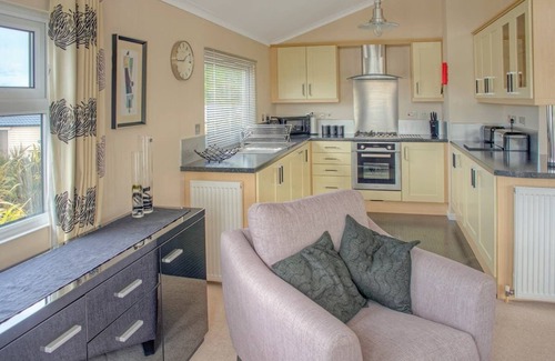 Tan-y-groes House | Willlerby Avonmore 3 Bedroom Holiday Home