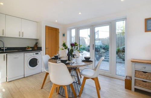 St Merryn House | Willow Cottage