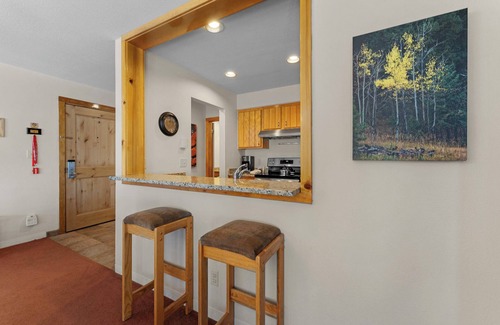 Lakeside Village Apartment | Willows #1713 by Summit County Mountain Retreats