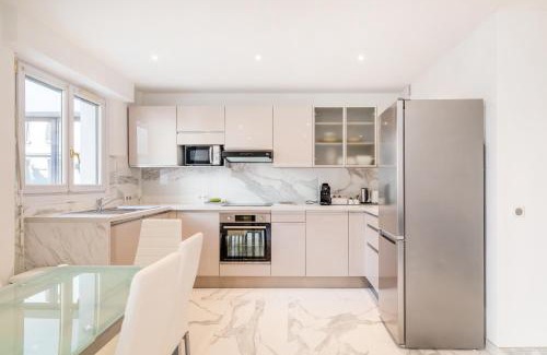 Juan-les-Pins Apartment | WILSON Juan les pins 6 couchages 100m des plages