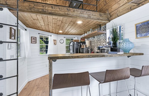 Wimberley Cottage | Windmill Ranch - Stardust Cottage I Fire pit, Hot tub