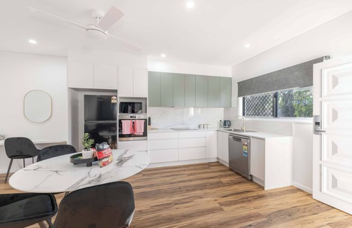 Hermit Park House | Windsor Charm - Unit One