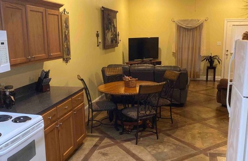 Ponchatoula House | “Wine Down” in our beautiful wine themed townhome.nn
