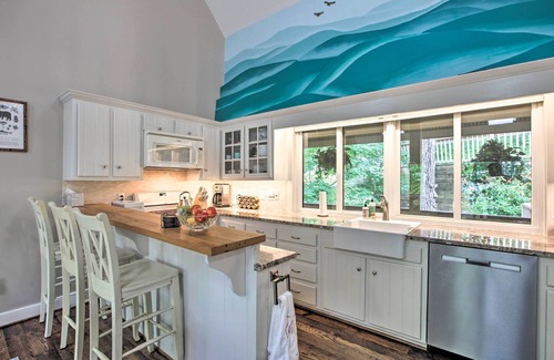 Treeloft House | Wintergreen Resort Home w/2 Decks + Ski Access!