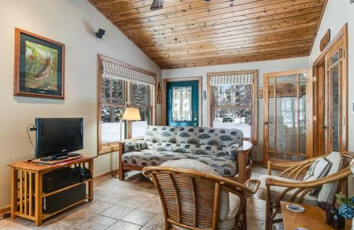 Conover House | Wispy Pines