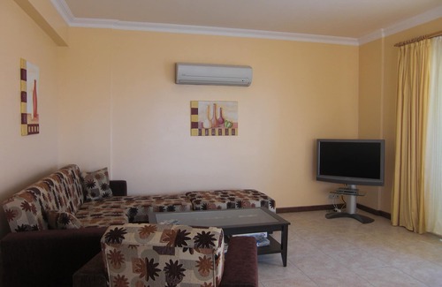 Kadıkale Apartment | With sea view to the island of Kos, large pool, gardens