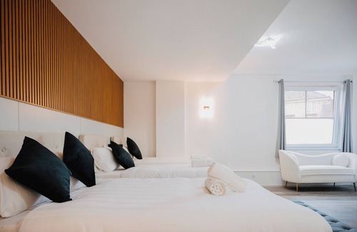 Canary Wharf Hotel | WNS Hotel