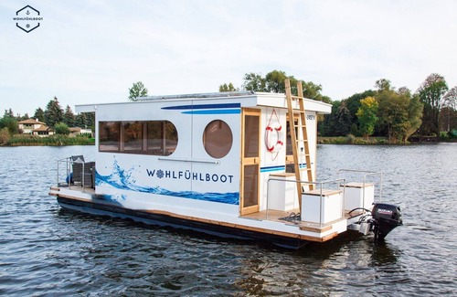 Bad Saarow Cabin | Wohlfühlboot Jaschi in Bad Saarow - Wohlfühlboot Hausbooturlaub