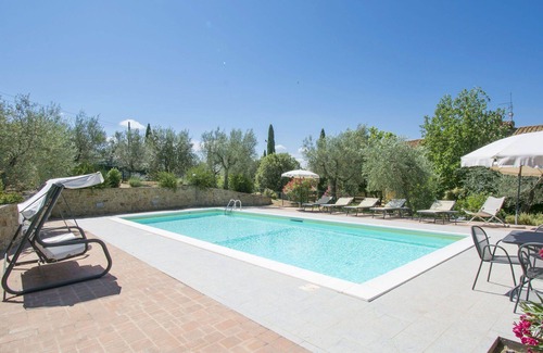 Oliveto House | Wonderful private villa for 6 people with hot tub, WIFI, private pool, TV, patio and pets allowed
