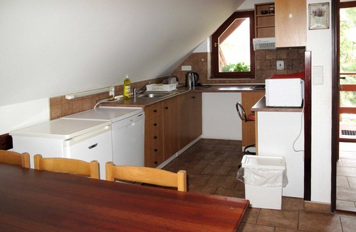 Uhlejov Villa | Wonderful private villa for 22 people with WIFI, private pool, TV, patio and pets allowed