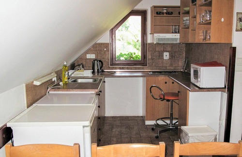 Uhlejov Villa | Wonderful private villa for 22 people with WIFI, private pool, TV, patio and pets allowed