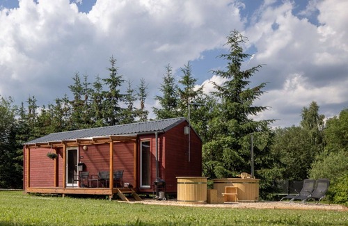 Dolni Branna House | Wonderful private villa for 4 guests with WIFI, hot tub, TV, terrace and pets allowed