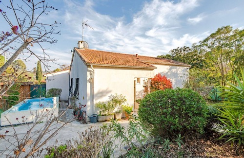Mouans-Sartoux Villa | Wonderful private villa for 4 guests with private pool, WIFI, A/C, TV, terrace and pets allowed