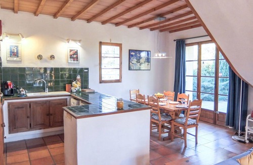 Palau-del-Vidre House | Wonderful private villa for 6 people with WIFI, private pool, TV and terrace