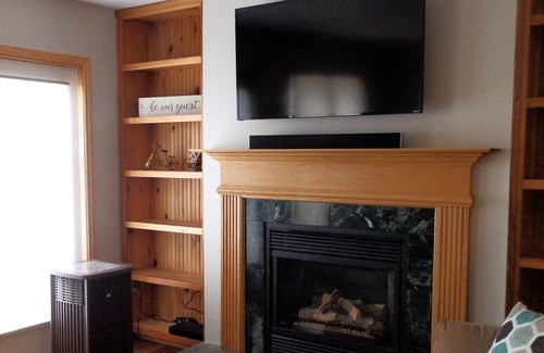Lake Placid House | Wonderful, Bright, Updated 3 BR Townhome in Village, Sleeps 6 Very Comfortably!