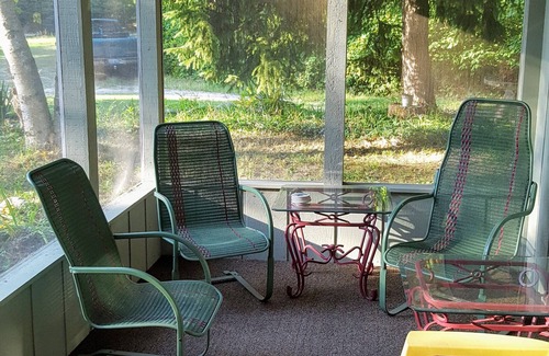 Shelby Cabin | Wonderful family cottage with beautiful, huge, white sand Lake Michigan beach