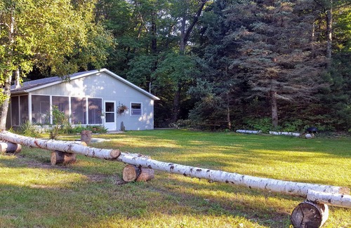Shelby Cabin | Wonderful family cottage with beautiful, huge, white sand Lake Michigan beach