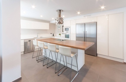 Grau i Platja Apartment | Wonderful holidays in a luxurious flat.