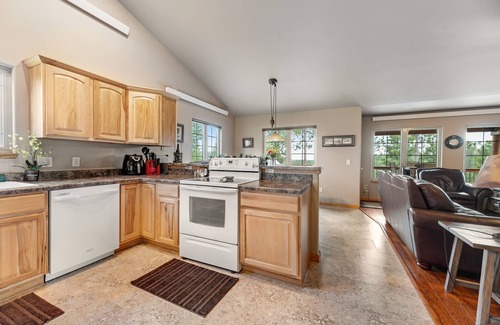 Benchmark House | Wonderful home in perfect location for ATV riders with W/D & patio