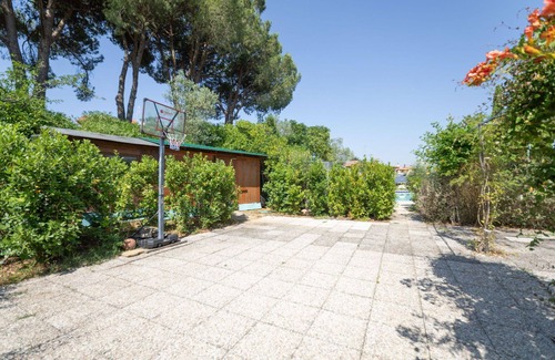 Bobolino Villa | Wonderful villa with WIFI, A/C, private pool, hot tub, TV, terrace, pets allowed and panoramic .
