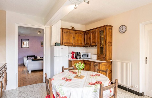 Mesnieres-en-Bray House | Wonderful private villa for 4 guests with WIFI, TV, terrace and pets allowed