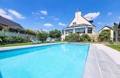 Auray Quiberon Terre Atlantique House | Wonderful private villa for 8 people with WIFI, private pool, TV, terrace and pets allowed
