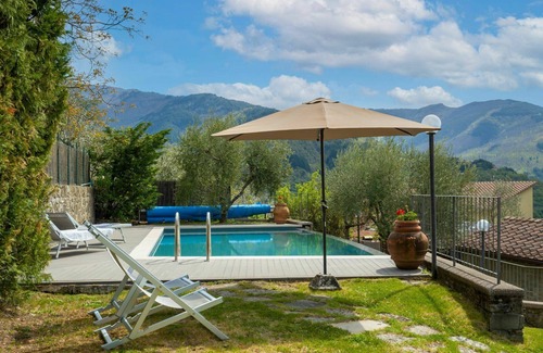 Poggio di Loro House | Wonderful private villa for 6 people with private pool, TV and terrace
