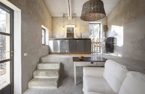 Loro Ciuffenna Villa | Wonderful private villa for 12 people with A/C, private pool, WIFI, TV and patio