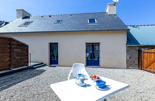 Plounevez-Lochrist House | Wonderful private villa for 4 people with WIFI, TV and terrace