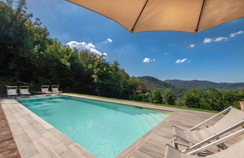 Villabuona Villa | Wonderful private villa with WIFI, private pool, TV, patio and panoramic view, close to Lucca