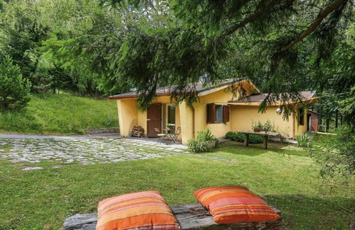 San Romano in Garfagnana House | Wonderful private villa for 6 people with WIFI, TV, patio and pets allowed
