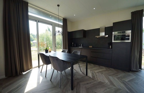 IJhorst House | Wonderful private villa for 4 guests with pool, WIFI, TV and terrace